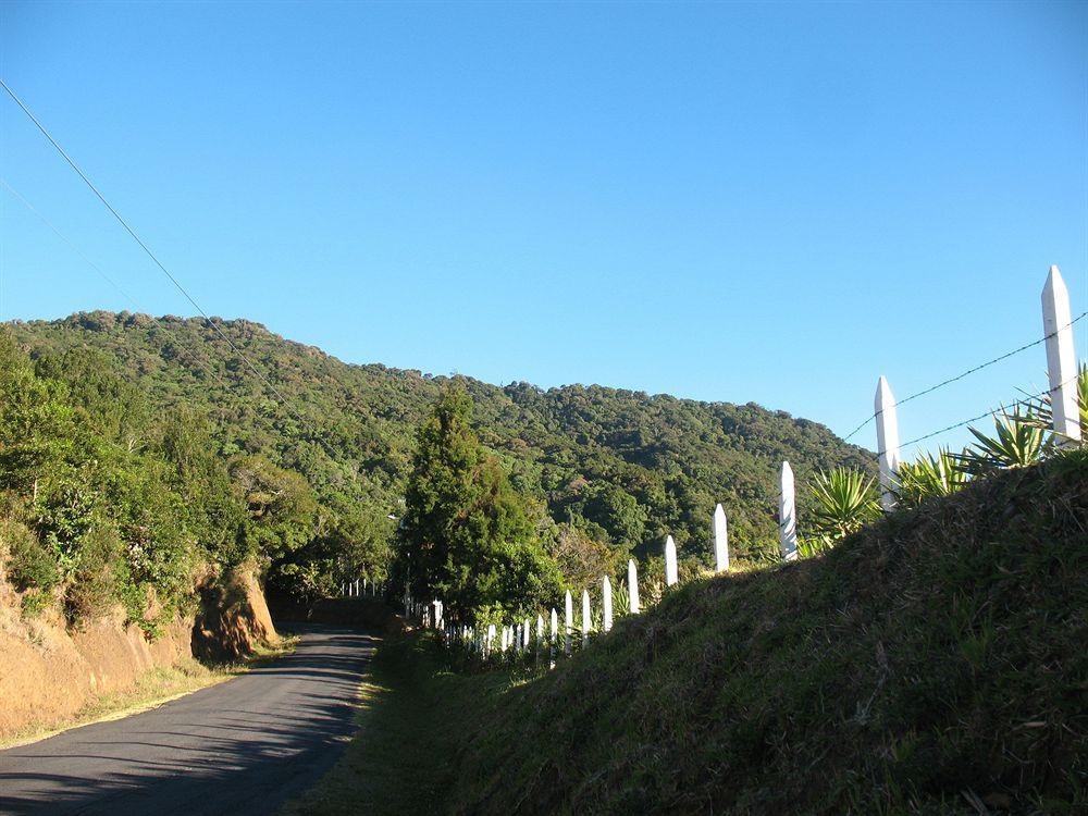 Hotel Alto Palomo Bajos del Toro 外观 照片